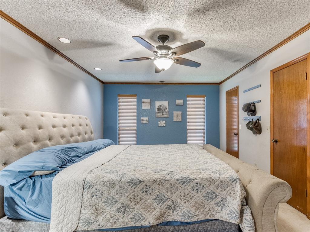 700 S Willowood Drive
