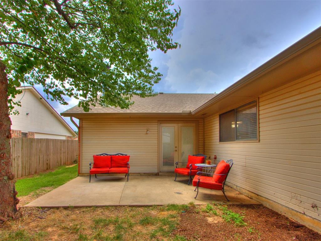 700 S Willowood Drive