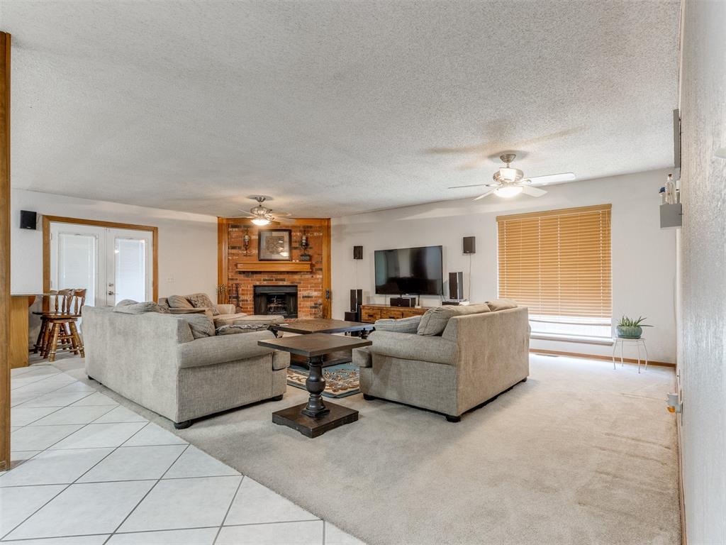 700 S Willowood Drive