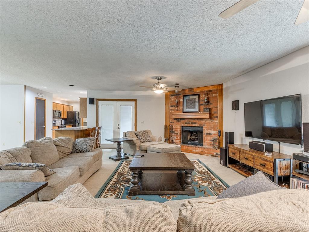 700 S Willowood Drive