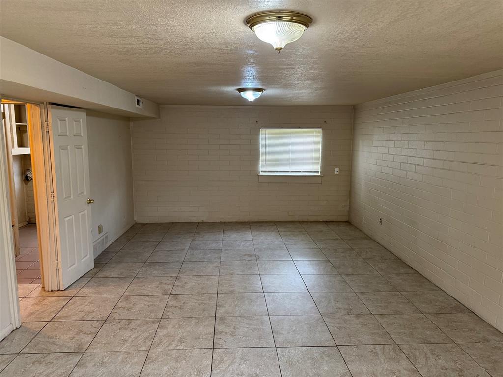933 NW 22nd Street