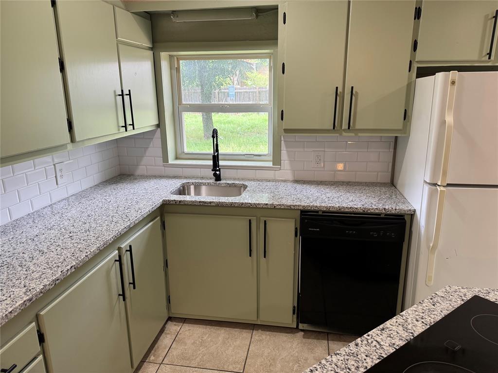 933 NW 22nd Street
