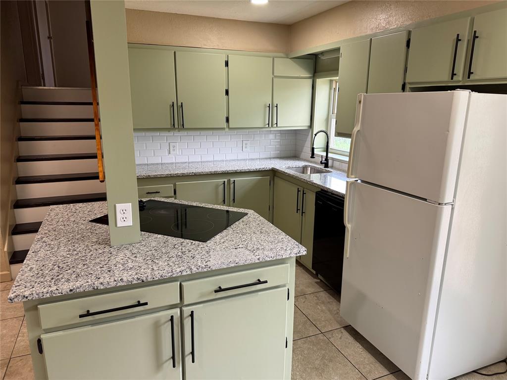 933 NW 22nd Street