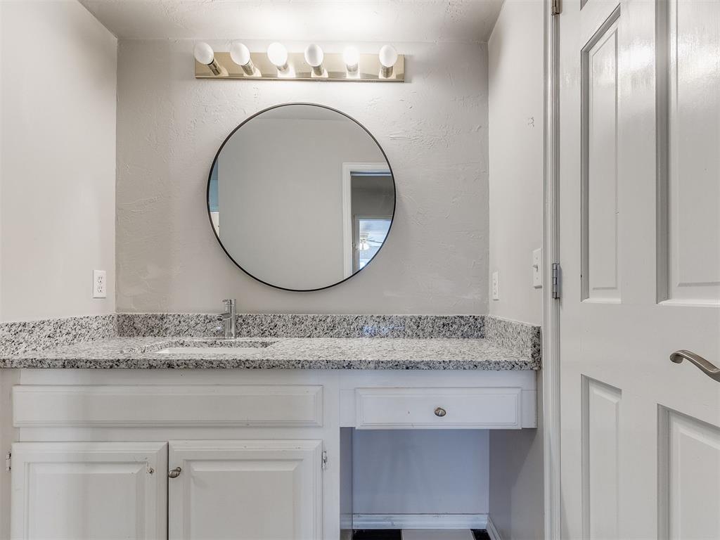 751 Kingsgate Road