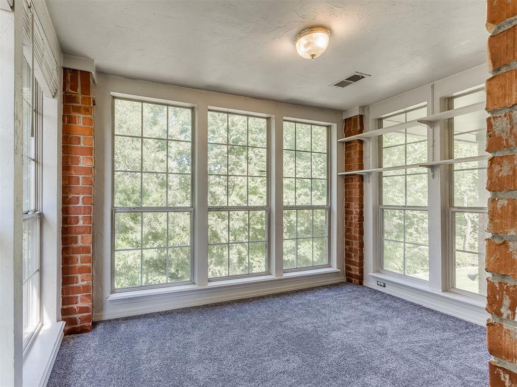 751 Kingsgate Road