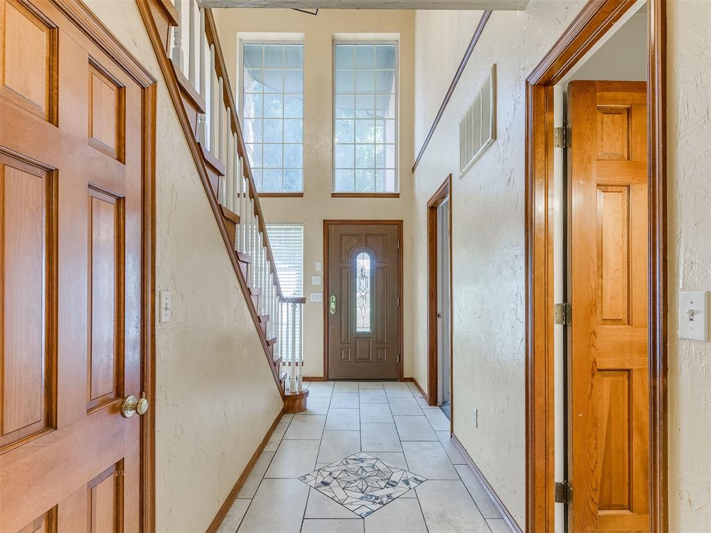 751 Kingsgate Road