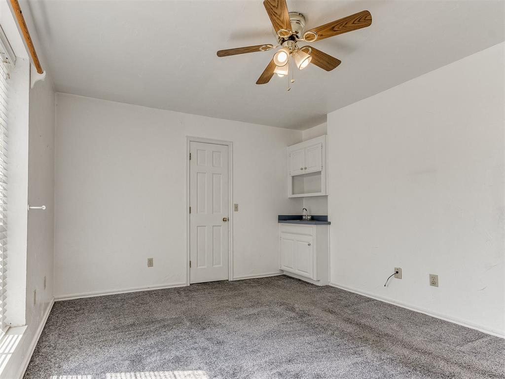 751 Kingsgate Road