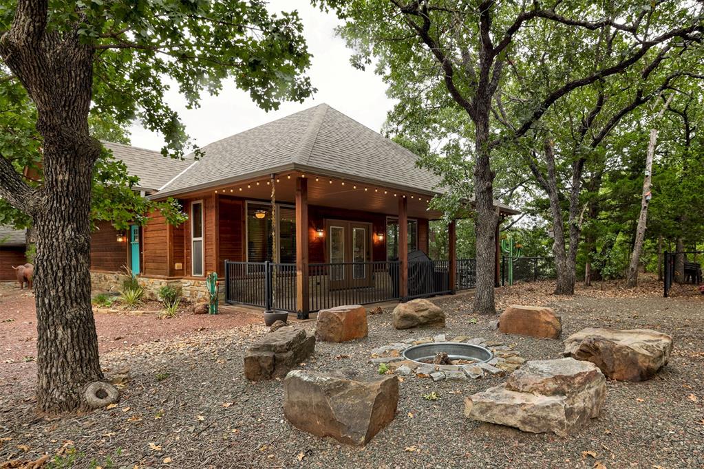513 NW Eagles Landing Place