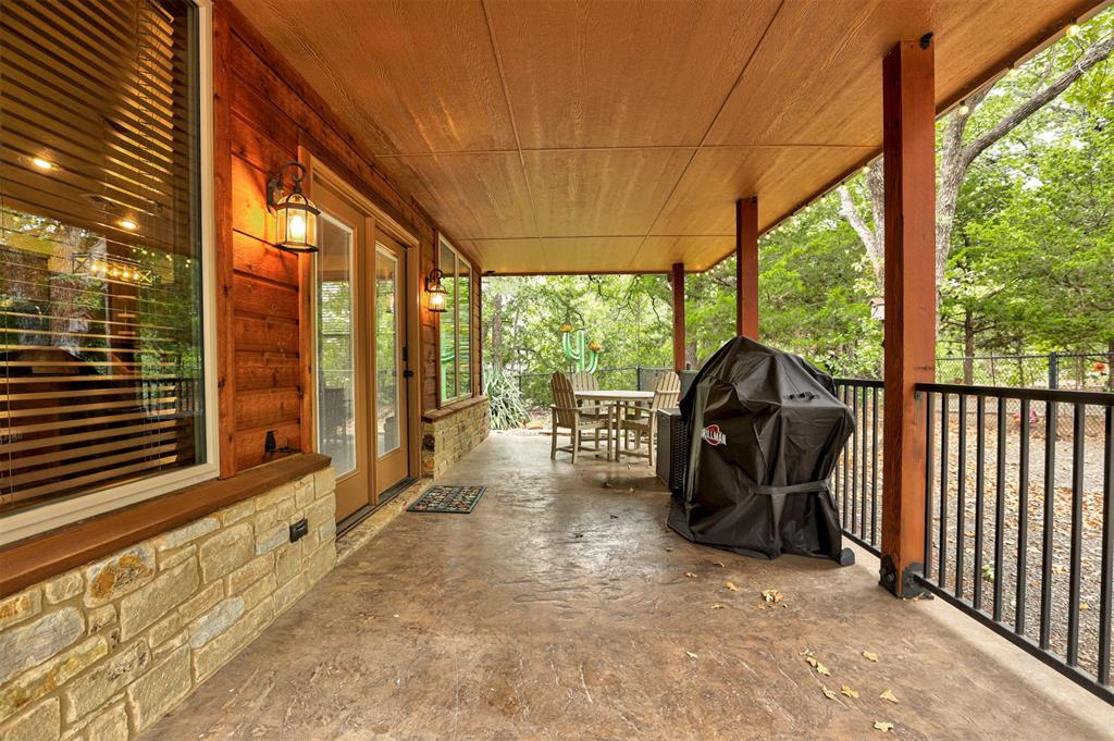 513 NW Eagles Landing Place