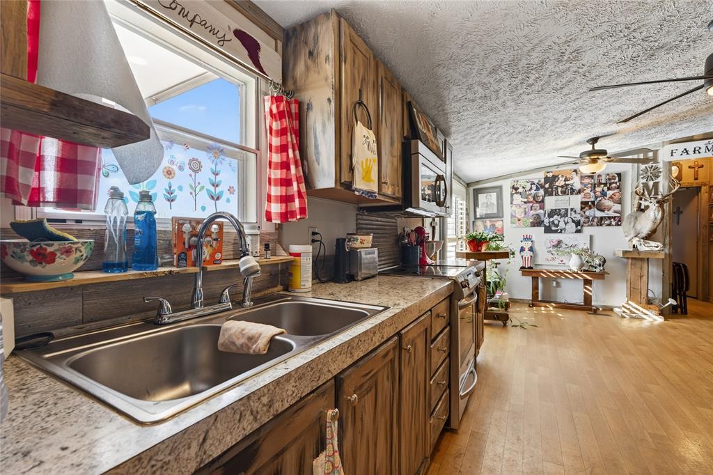 16759 Leah Lane