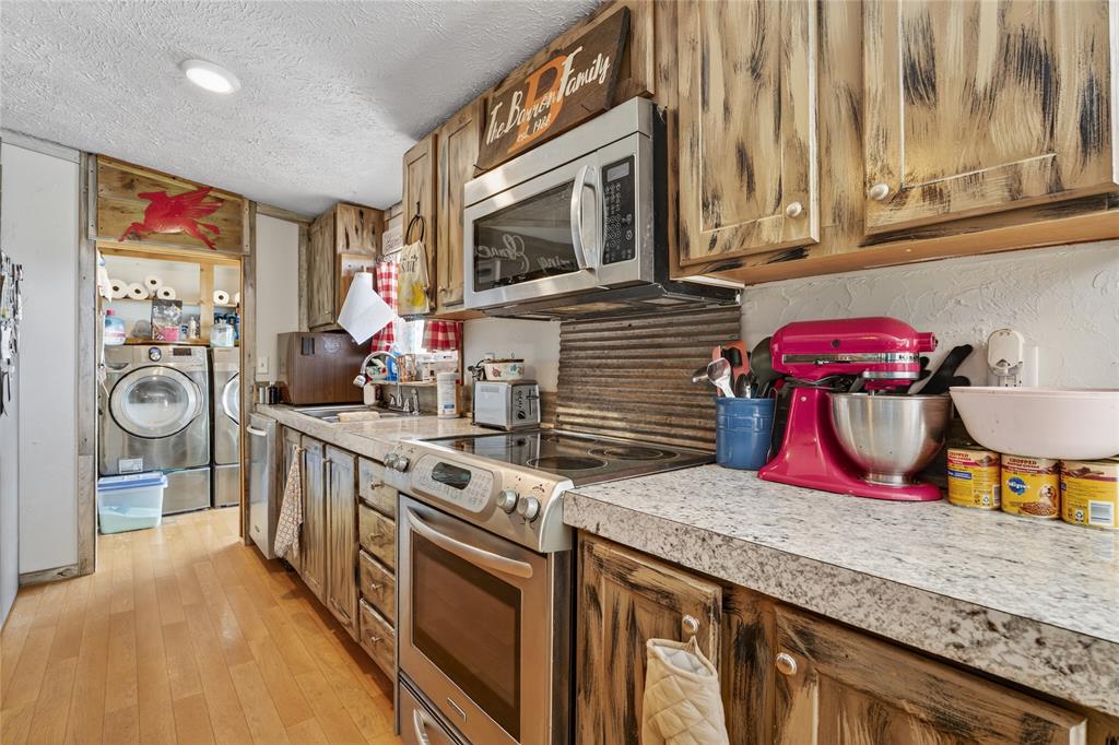 16759 Leah Lane