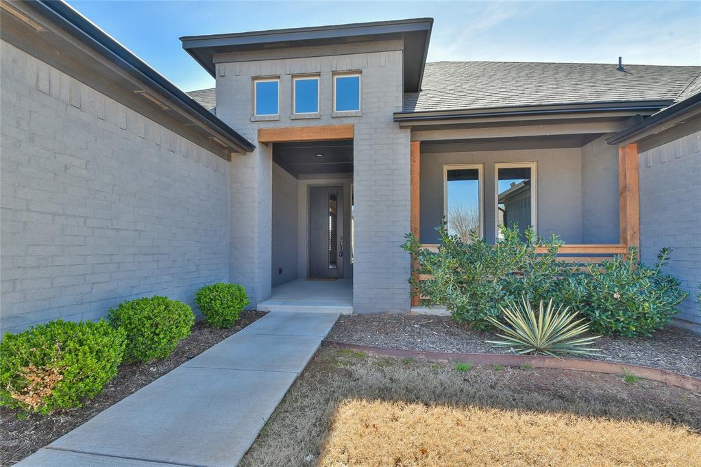 320 Maybury Drive