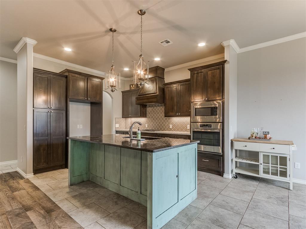 11313 SW 41st Terrace