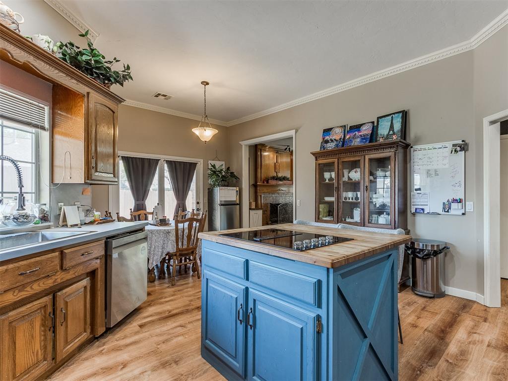 1305 SW 112th Place