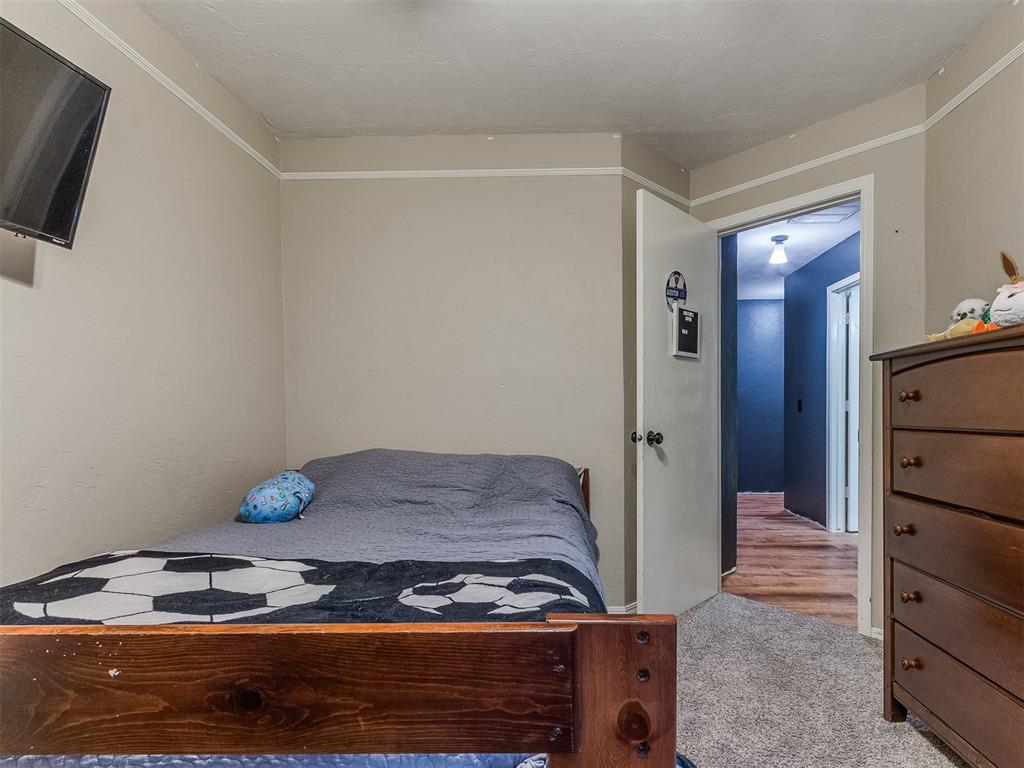 1305 SW 112th Place