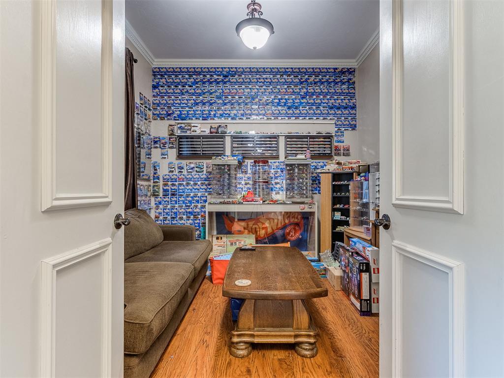 1305 SW 112th Place