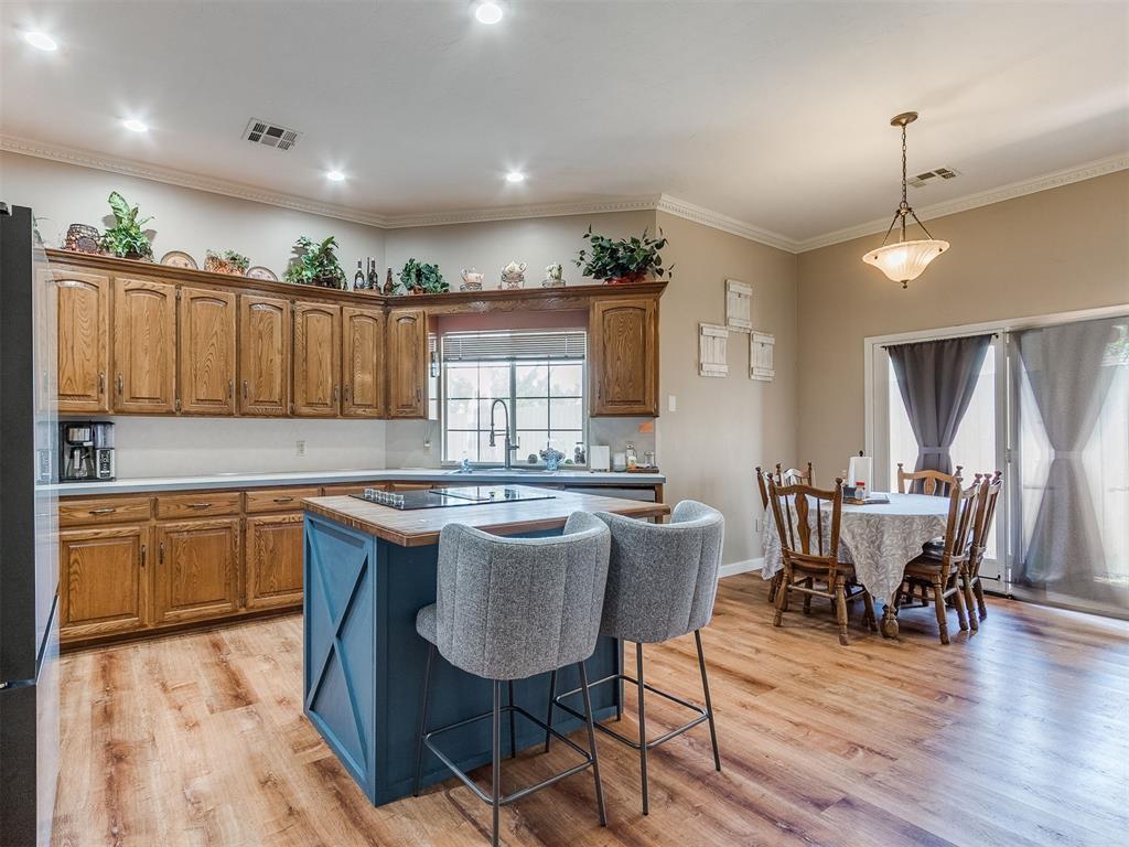 1305 SW 112th Place