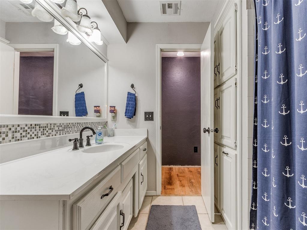 1305 SW 112th Place