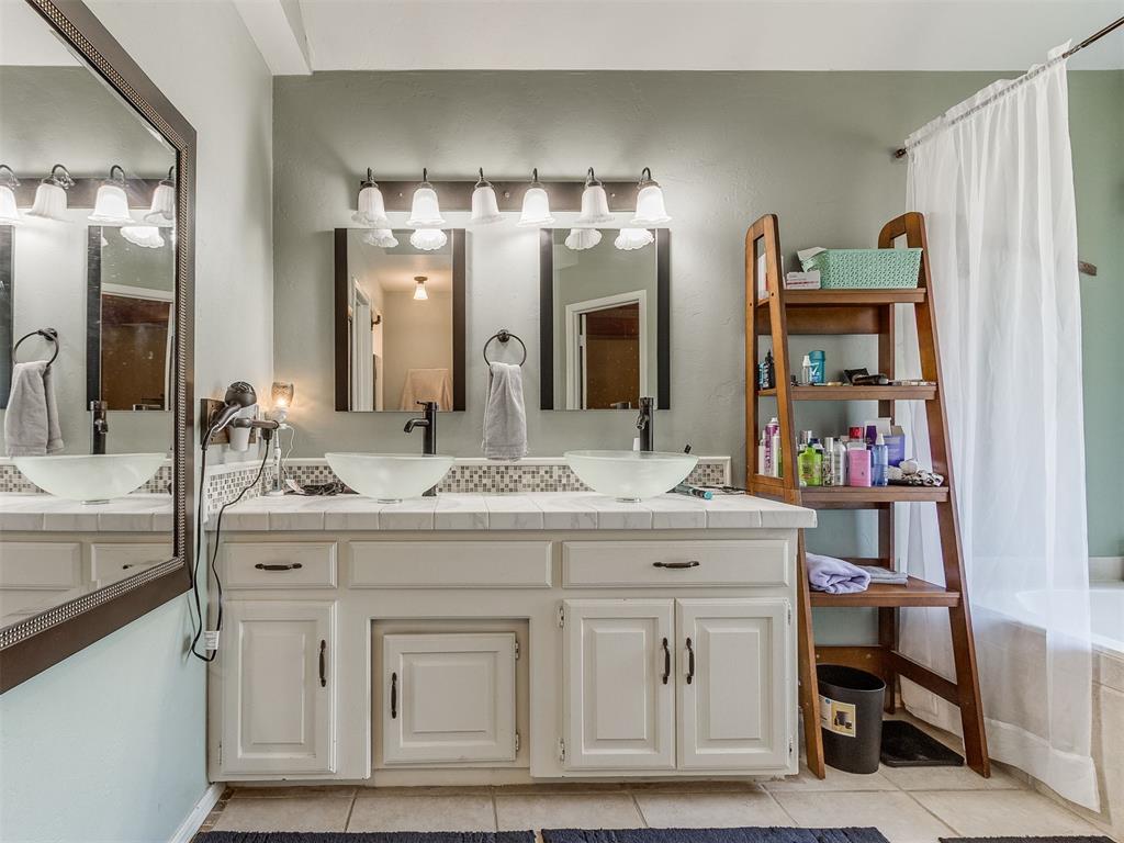 1305 SW 112th Place