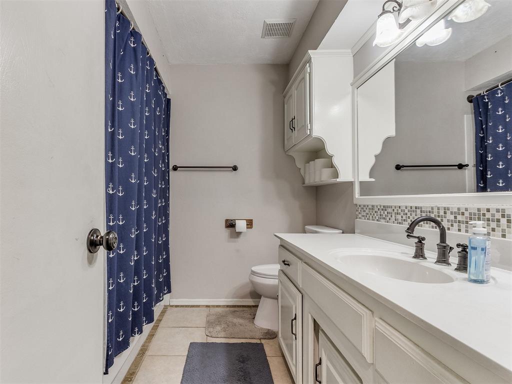 1305 SW 112th Place
