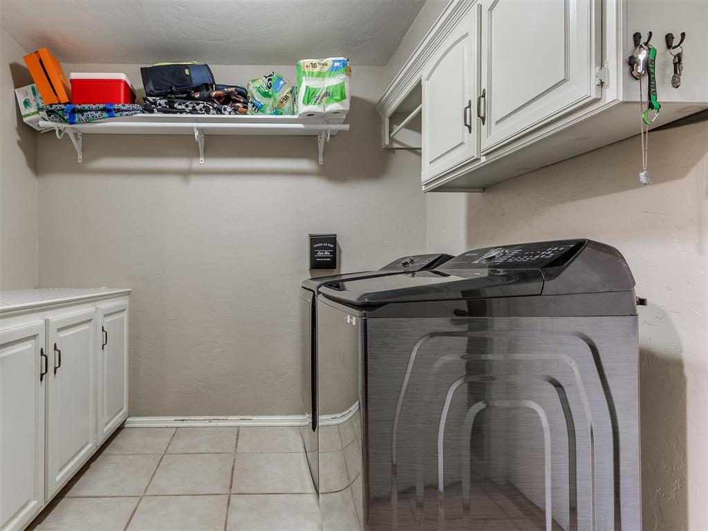 1305 SW 112th Place