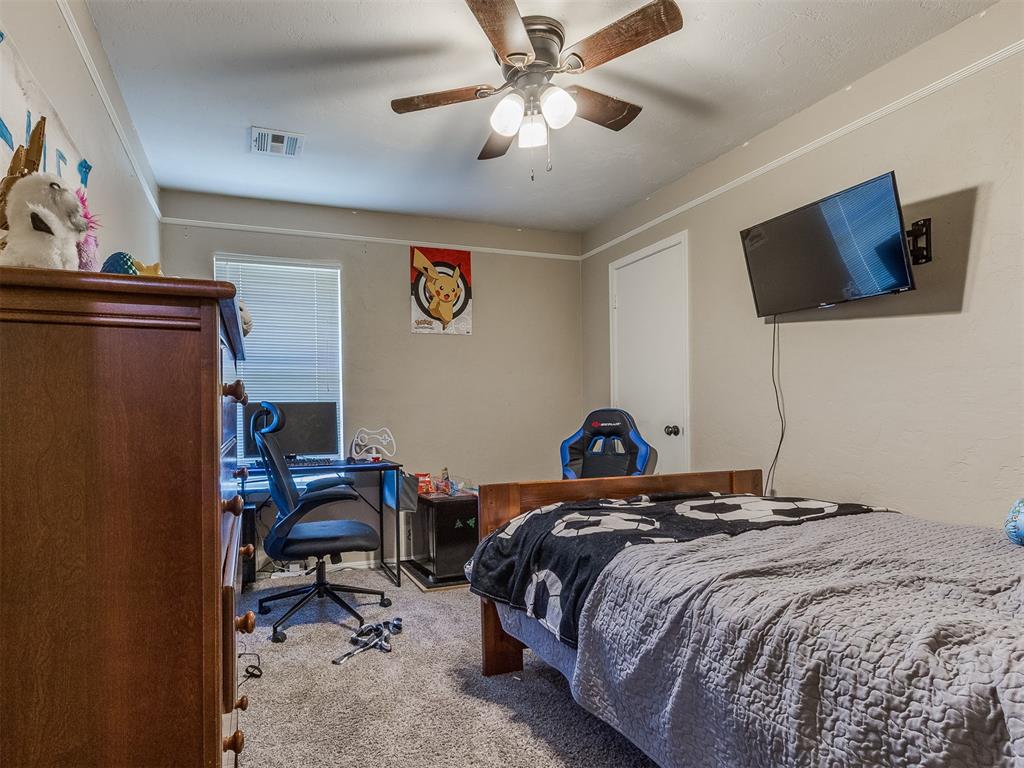 1305 SW 112th Place