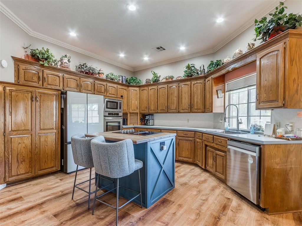 1305 SW 112th Place