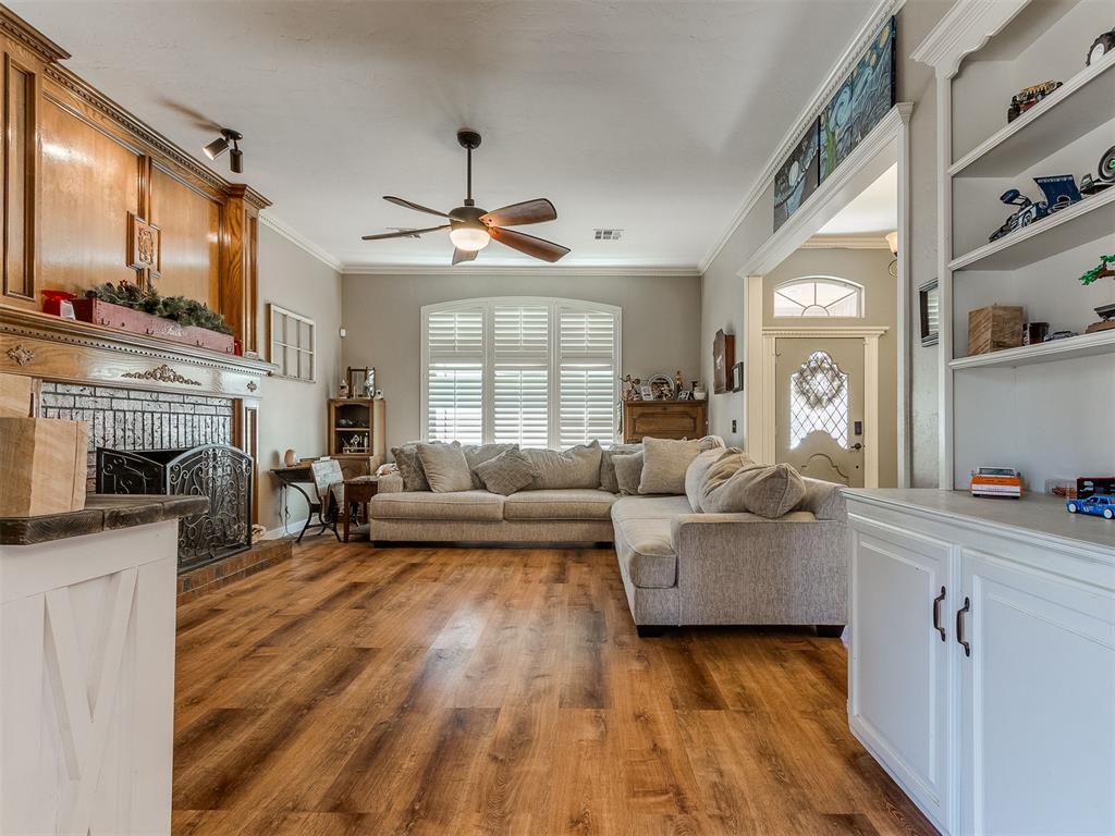 1305 SW 112th Place