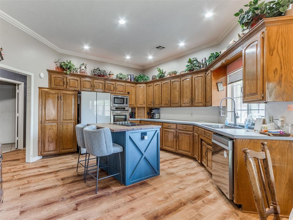 1305 SW 112th Place