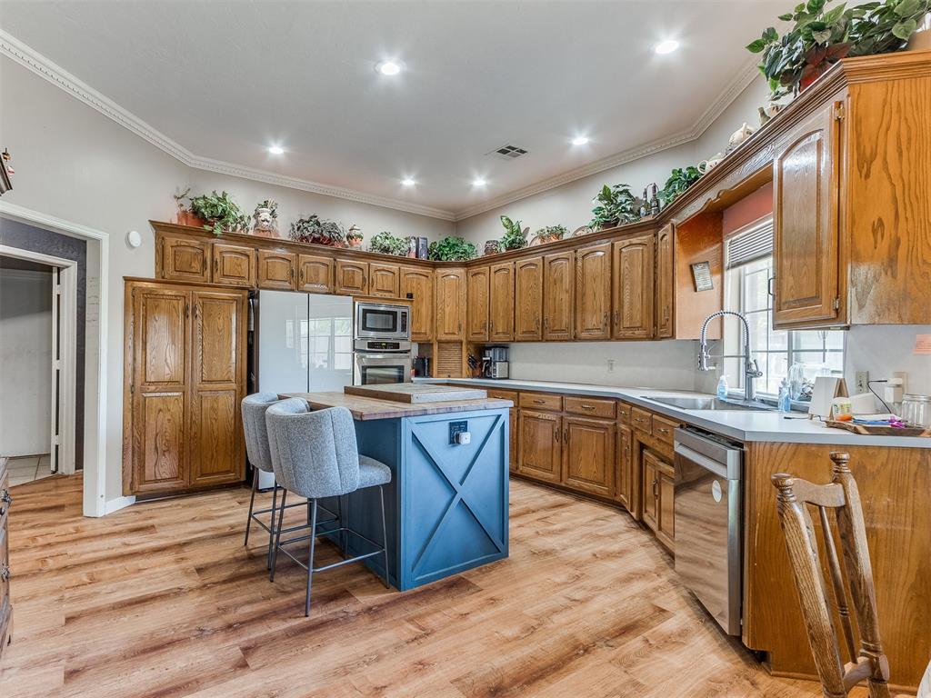 1305 SW 112th Place