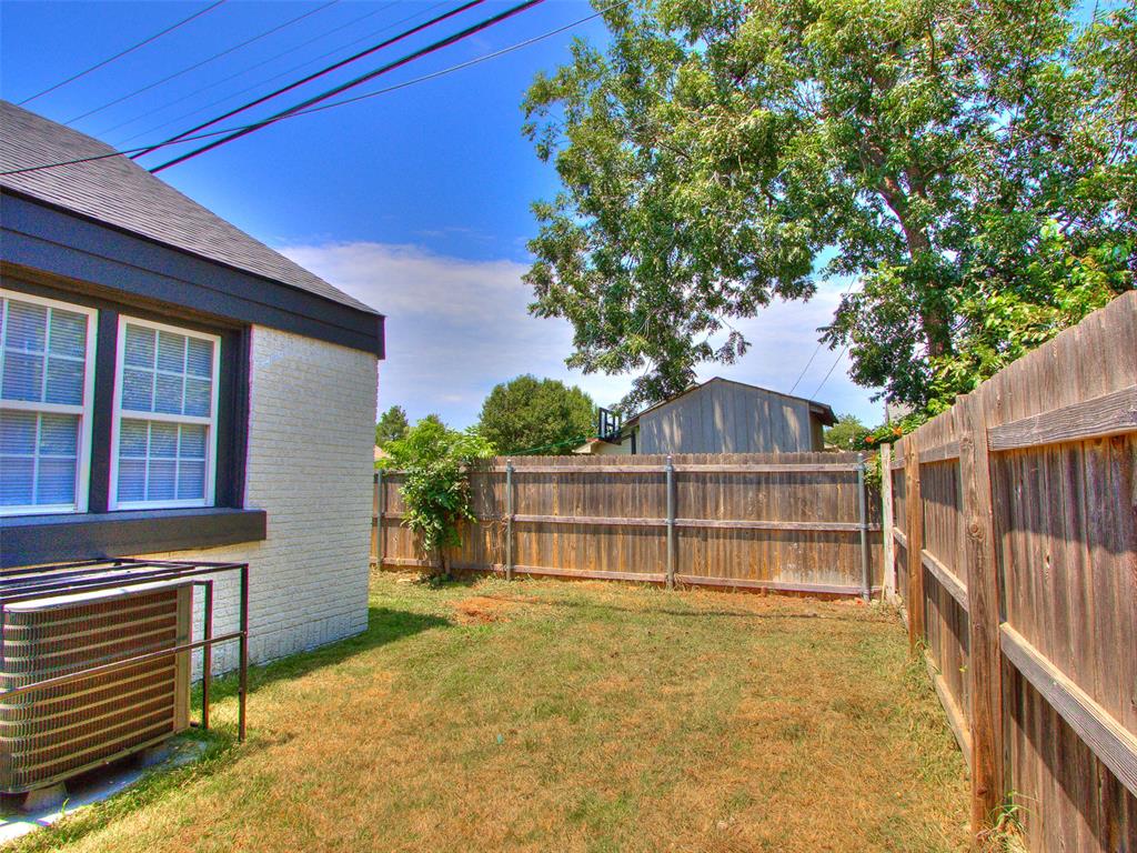 1908 N Blackwelder Avenue