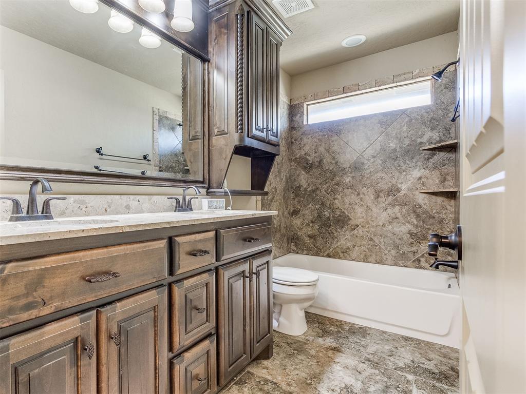 2812 SW 95th Street