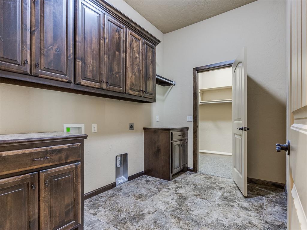 2812 SW 95th Street