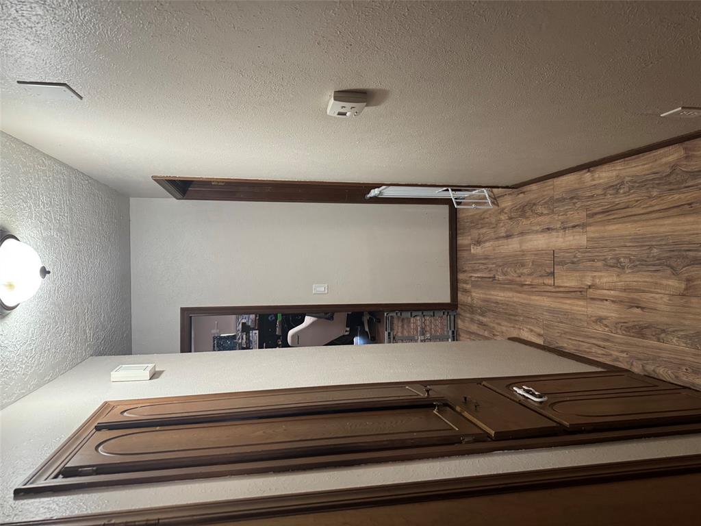 2230 Donna Drive