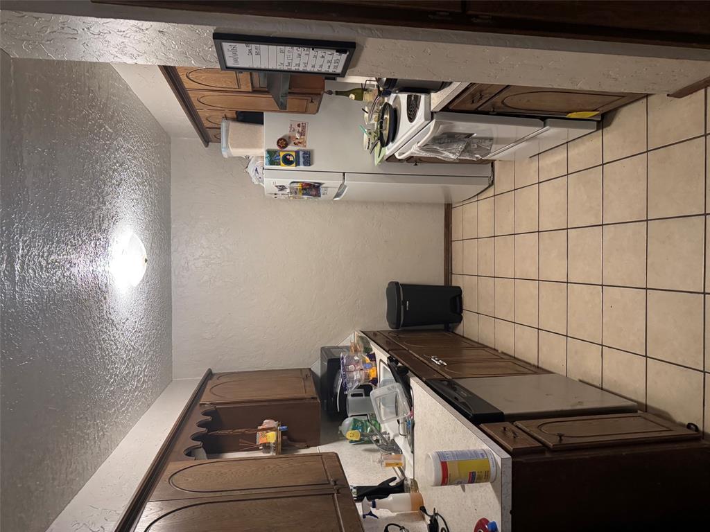 2230 Donna Drive