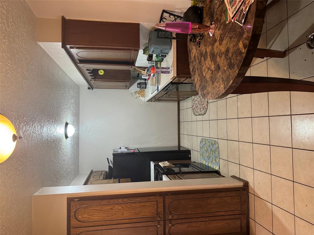 2230 Donna Drive