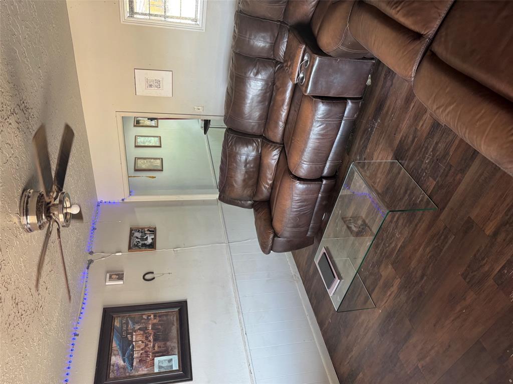 1932 Cherokee Lane Unit: 1934