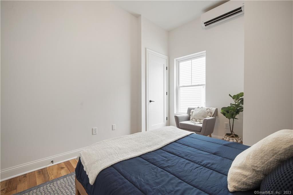 75 Henry Street 3West