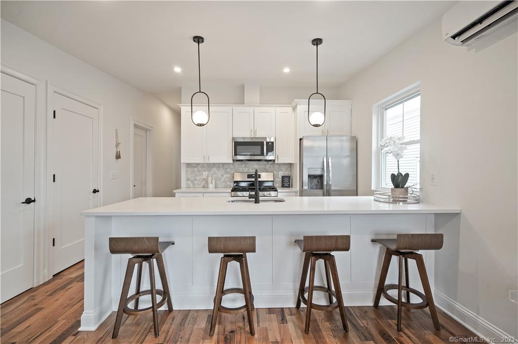 75 Henry Street 3West