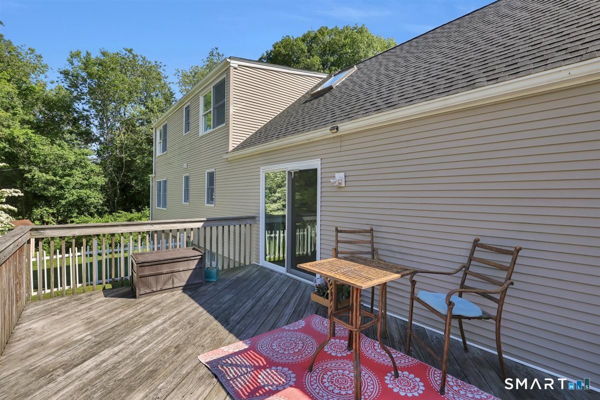 28 McNabola Lane