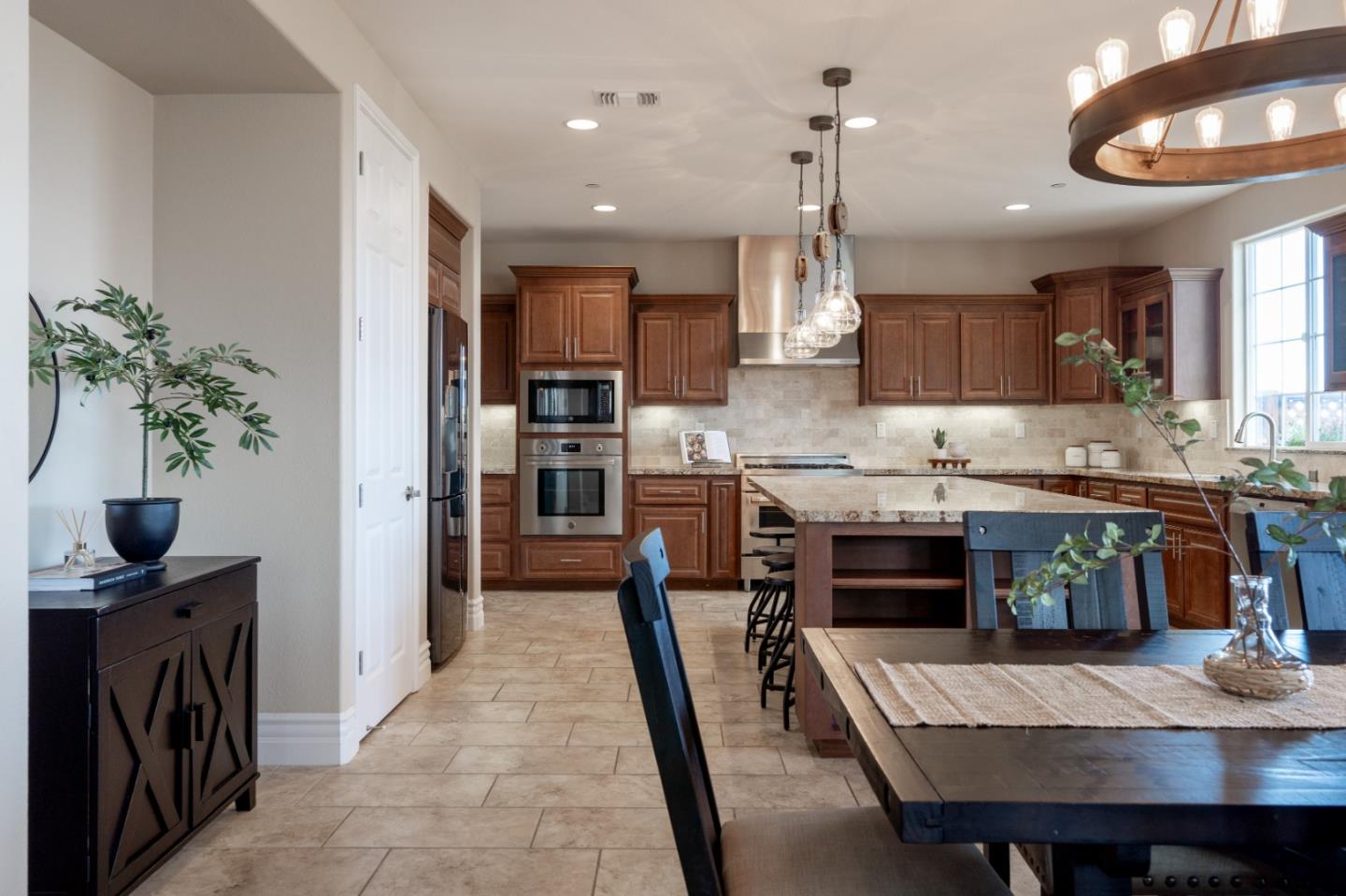 18611 McClellan Circle