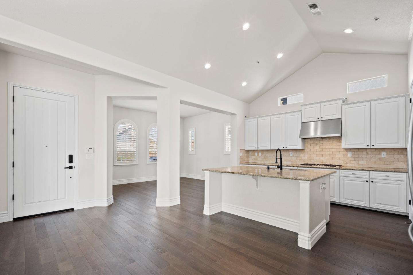 18402 Mcclellan CIR
