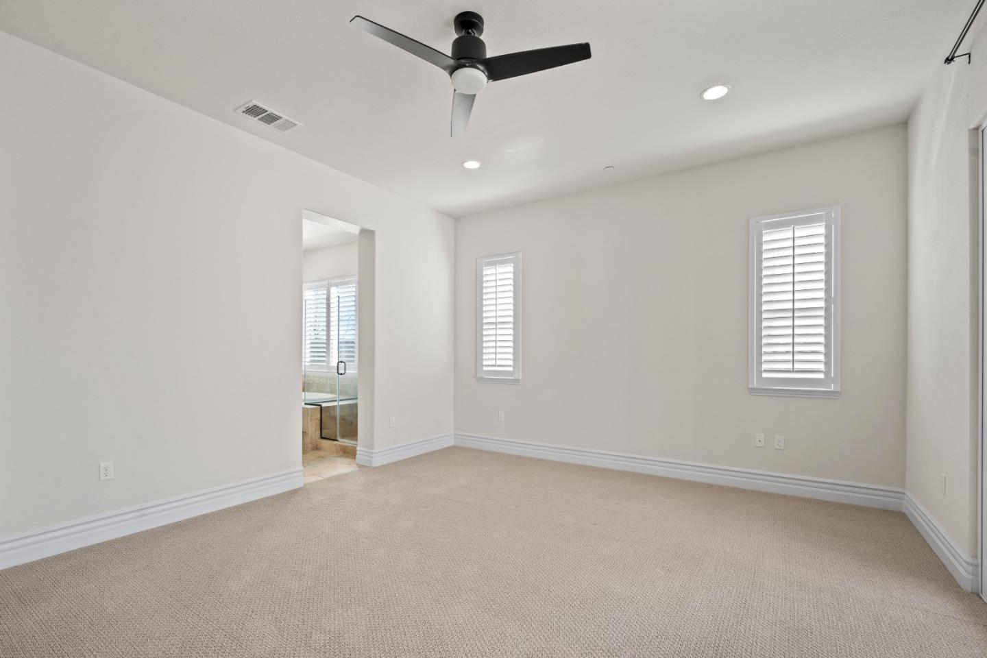 18402 Mcclellan CIR