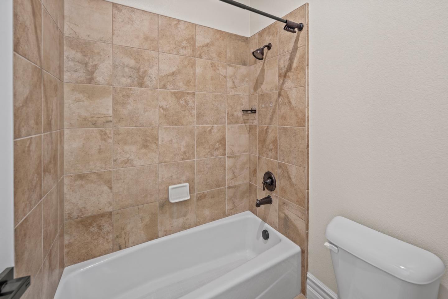 18402 Mcclellan CIR