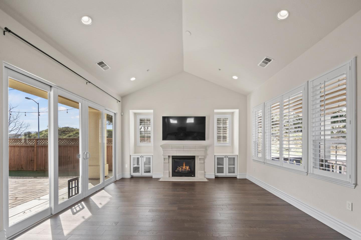 18402 Mcclellan CIR