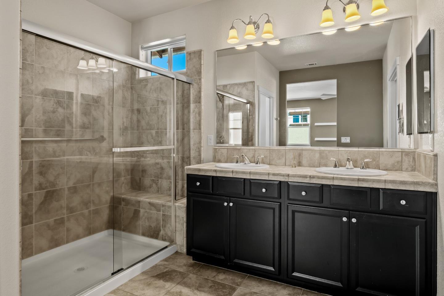 18599 Mcclellan Circle