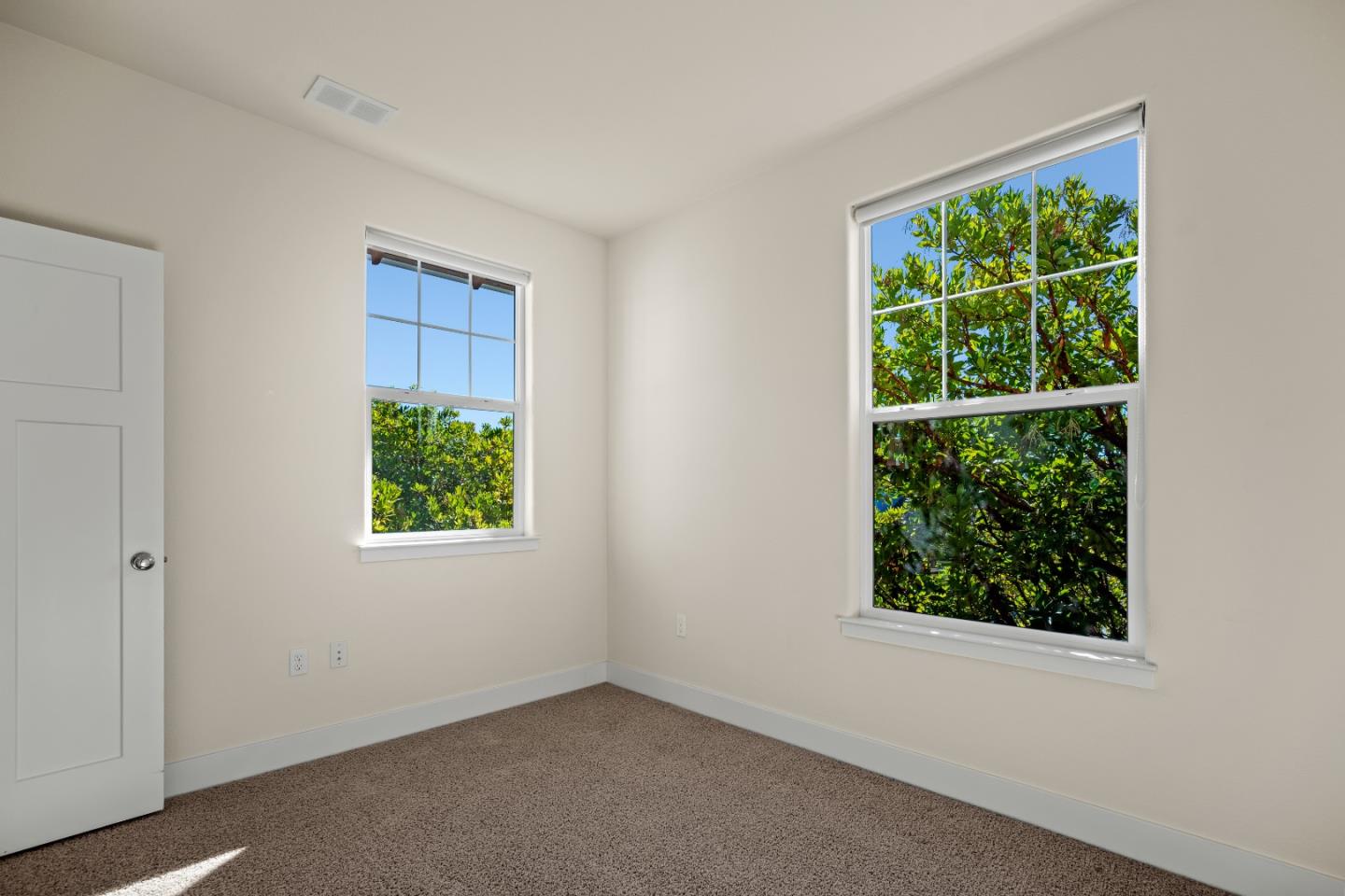 18599 Mcclellan Circle