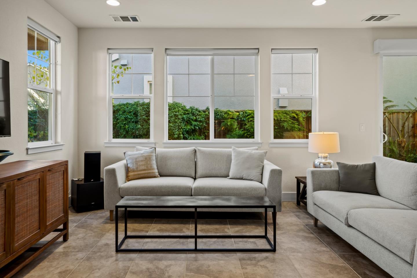 18599 Mcclellan Circle