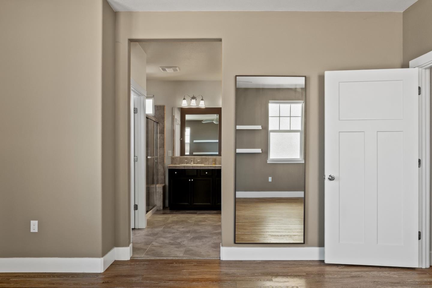 18599 Mcclellan Circle