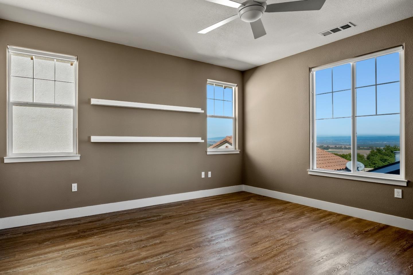 18599 Mcclellan Circle